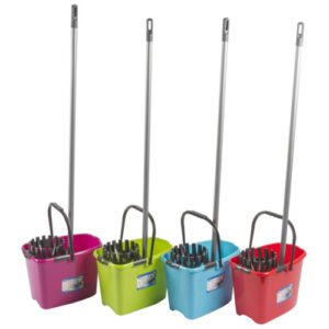 CONJUNTO BALDE E ESFREGONA COM CABO (3 PEÇAS)